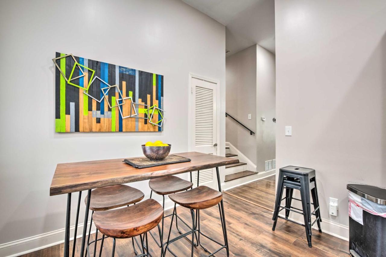 Atlanta Retreat With Deck In Greenbriar Area! المظهر الخارجي الصورة