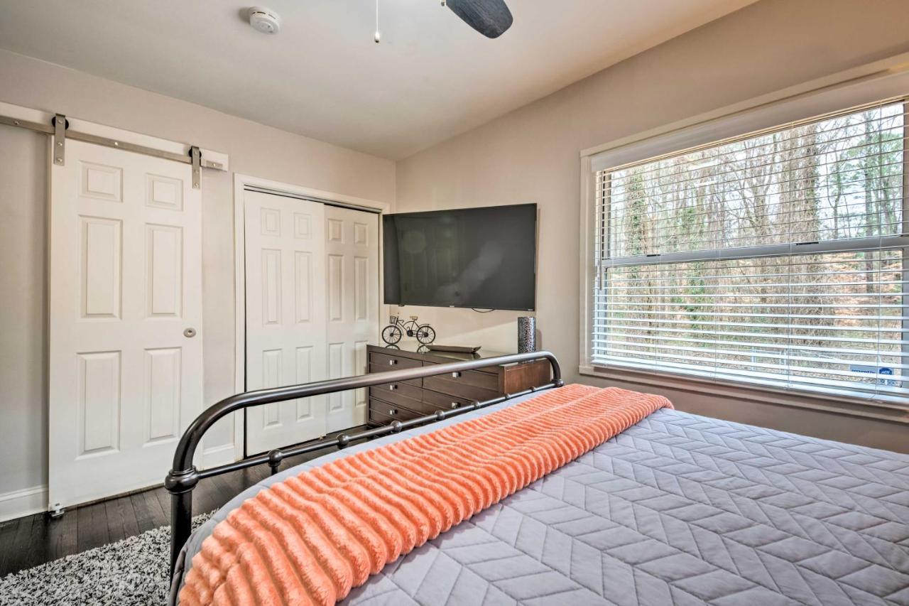 Atlanta Retreat With Deck In Greenbriar Area! المظهر الخارجي الصورة