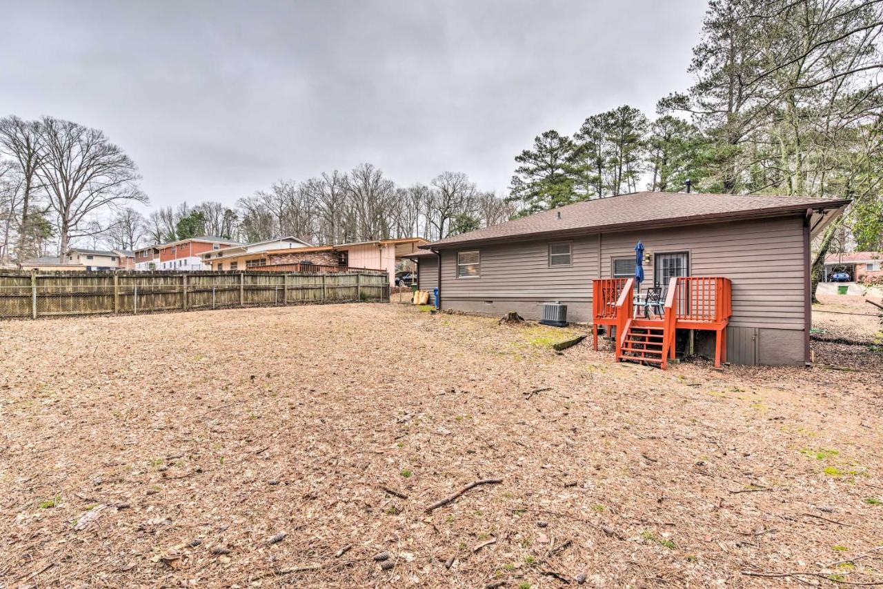 Atlanta Retreat With Deck In Greenbriar Area! المظهر الخارجي الصورة